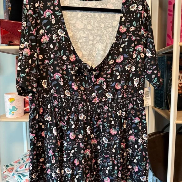 Torrid Super Soft Jersey Floral Top 2X nwt - Picture 1 of 6